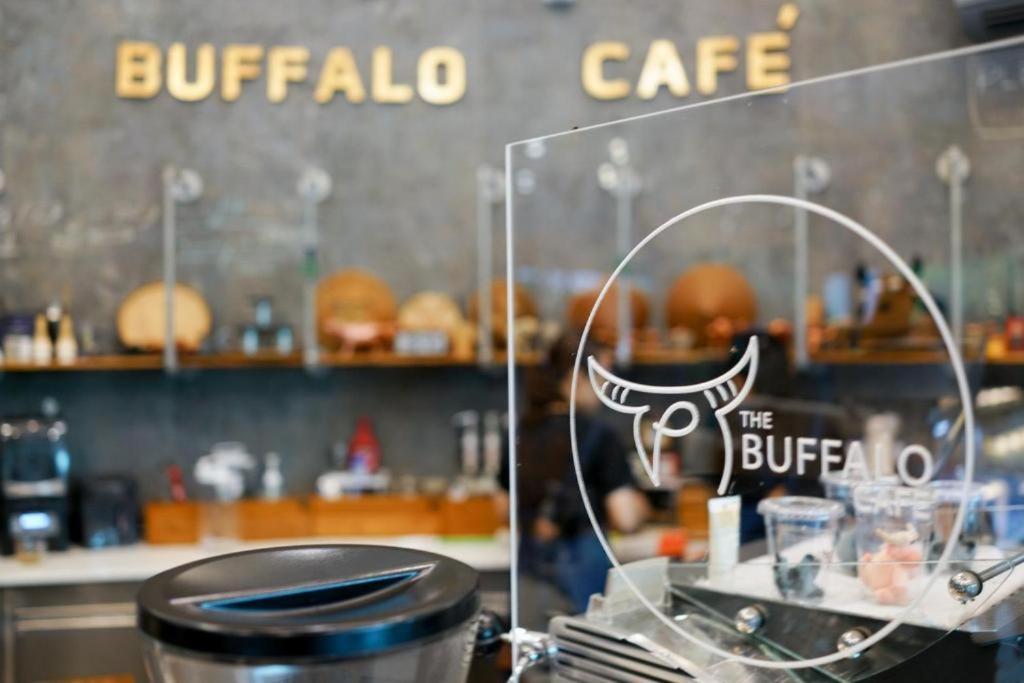 The Buffalo Amphawa Samut Songkhram Екстер'єр фото